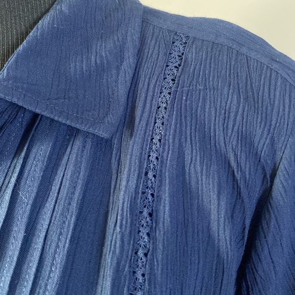 Style & Co Collared Pintuck Blue Short Sleeve Blouse Sz L NWT - Picture 4 of 9